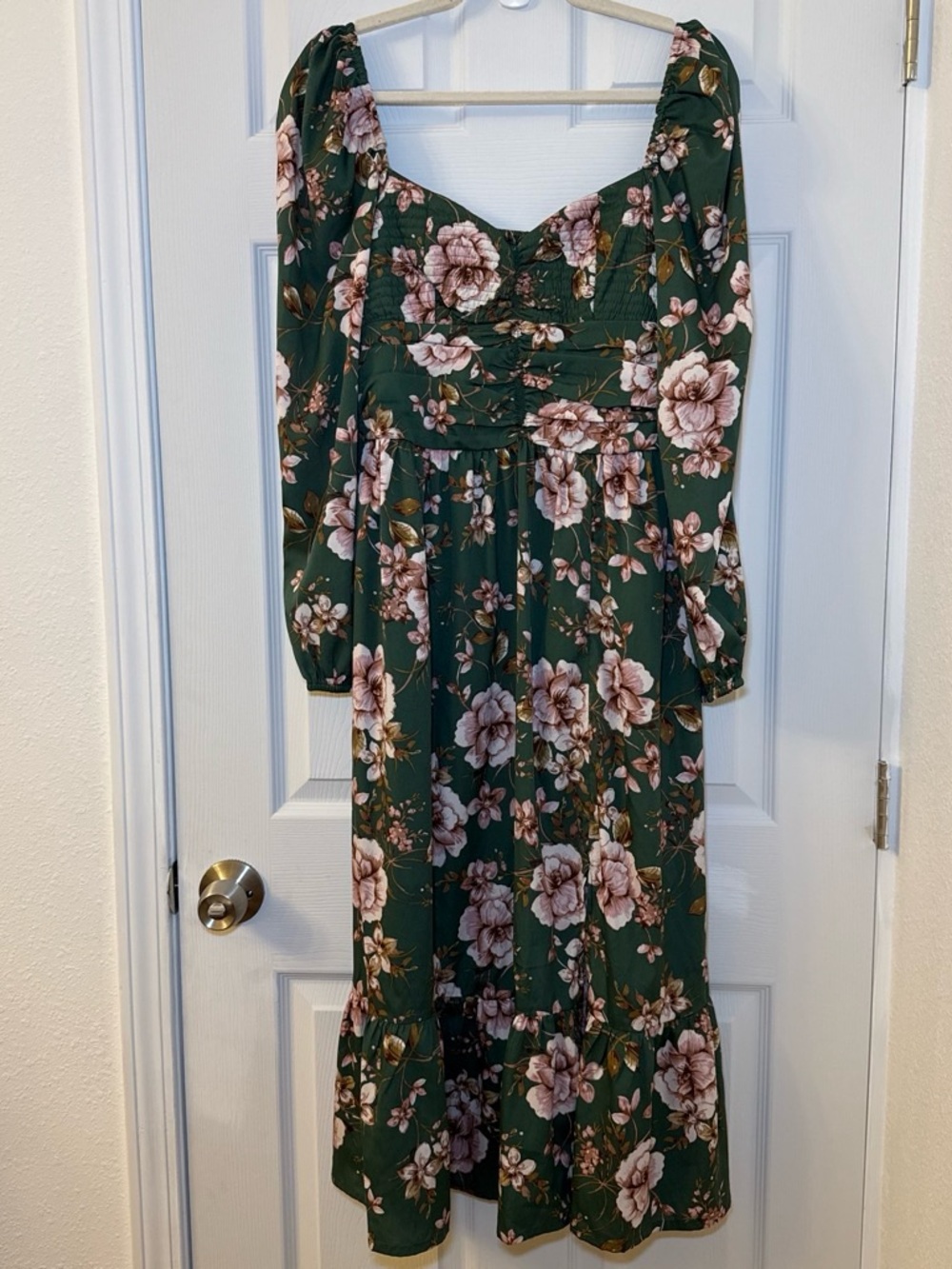Green Floral Midi Dress with Puff Sleeves